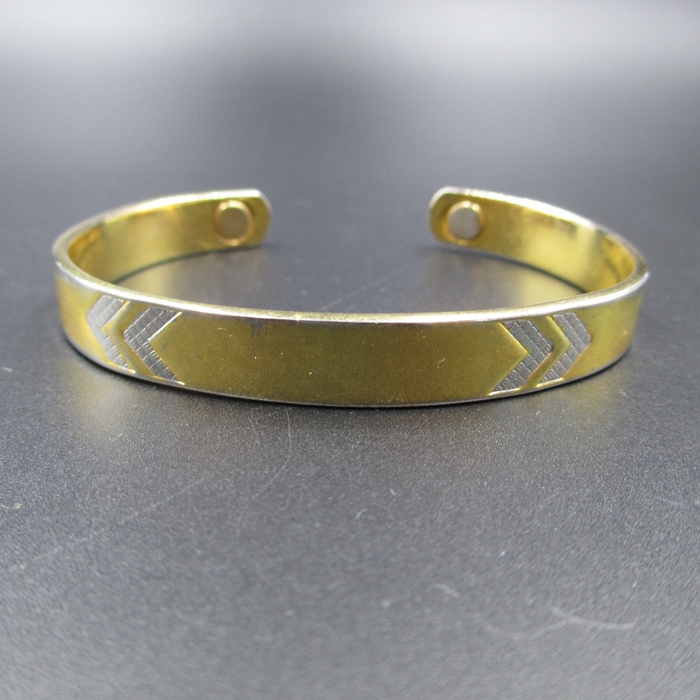 Vintage Rustic Gold Tone Arrows Cuff Bracelet